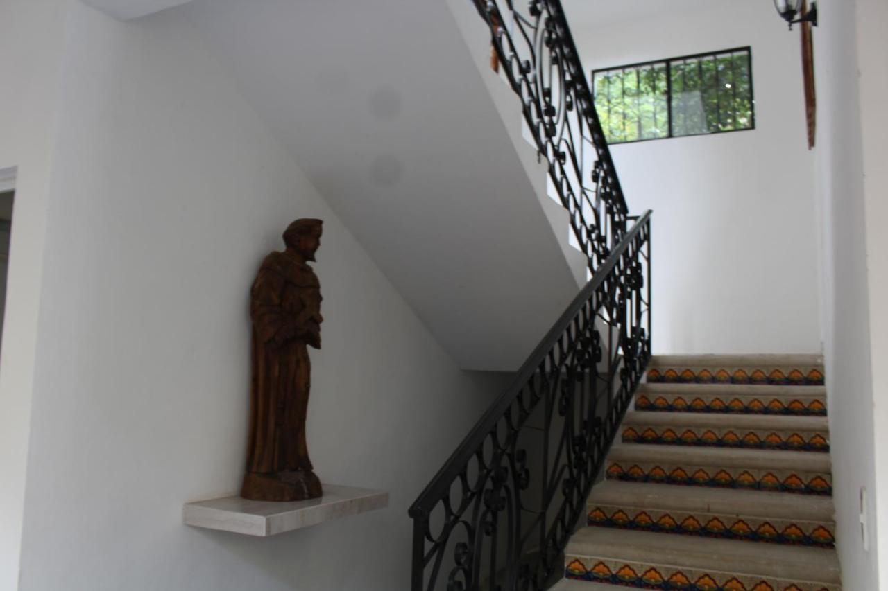 Hotel Casona Margot Valladolid  Exteriör bild