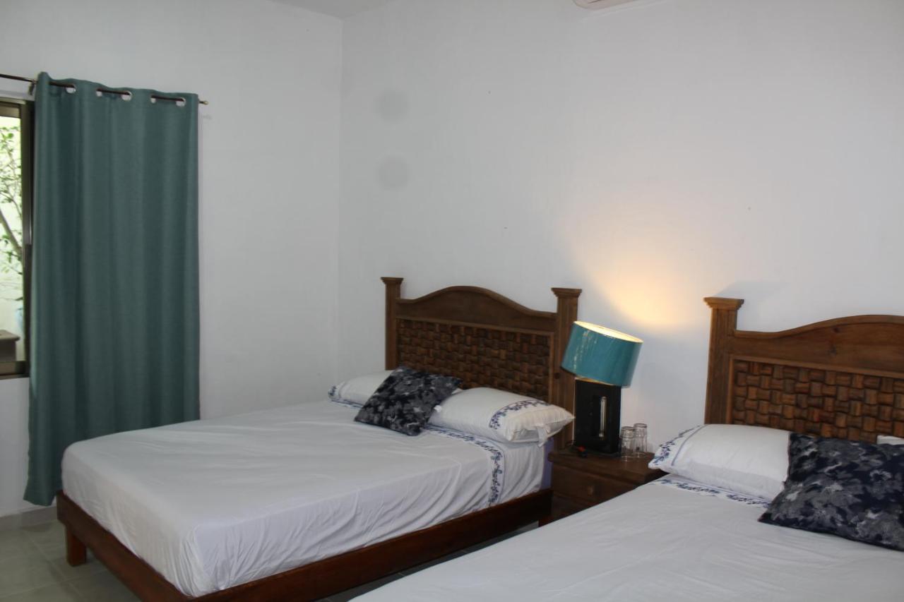 Hotel Casona Margot Valladolid  Exteriör bild