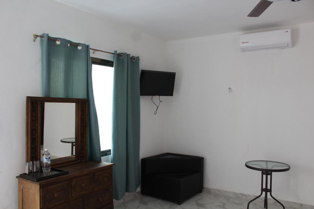 Hotel Casona Margot Valladolid  Exteriör bild