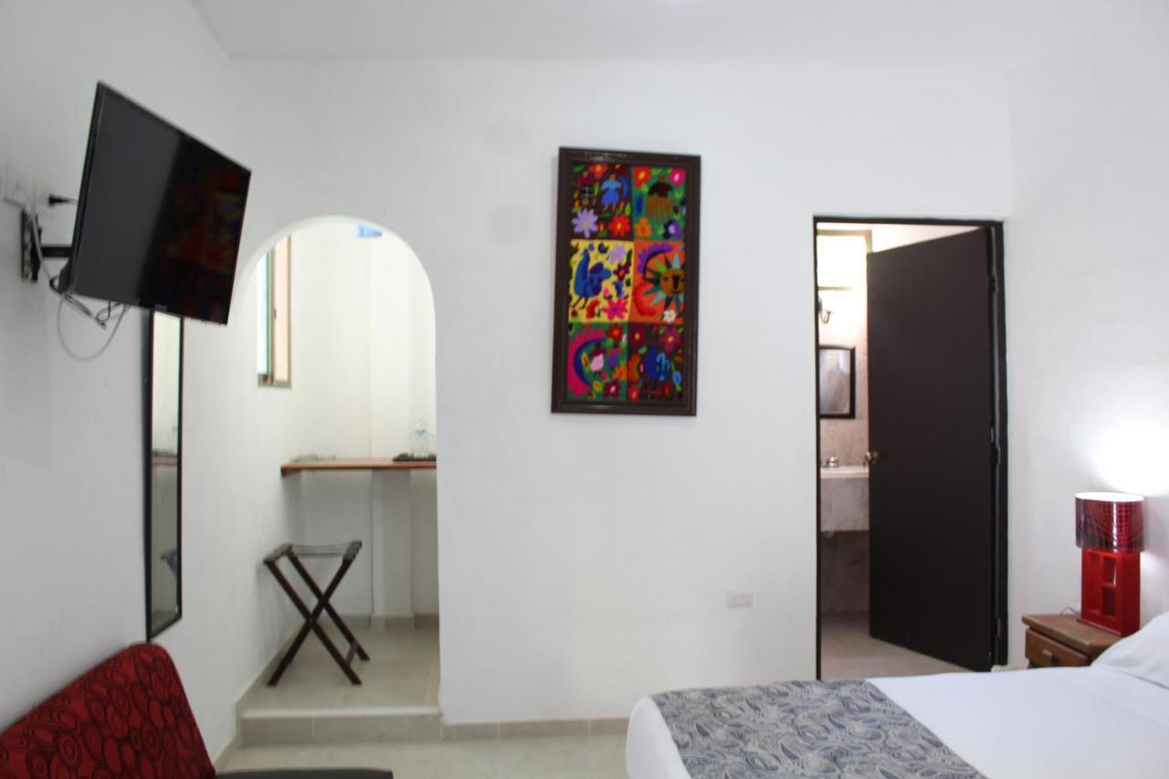 Hotel Casona Margot Valladolid  Exteriör bild
